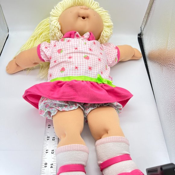 Cabbage Patch Kids Doll 1985 Girl 16” Lemon Hair Green Eyes Head Mold 4 - Picture 13 of 14